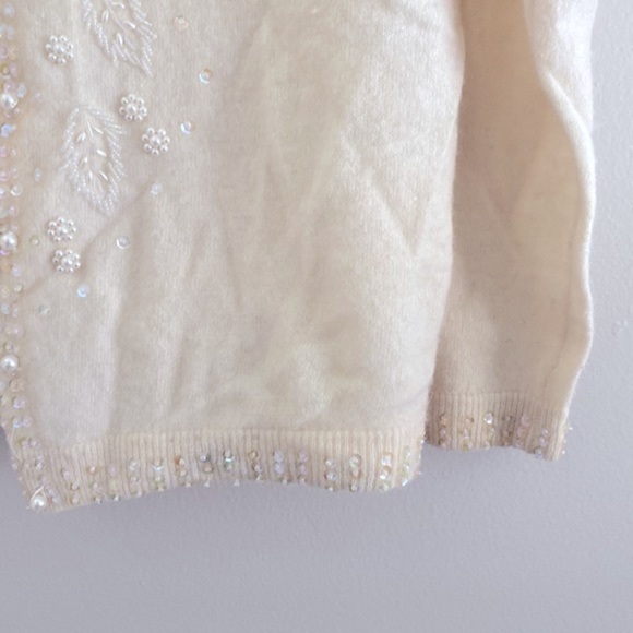 70’s vintage Vivien Forest beaded cardigan - Picture 4 of 9